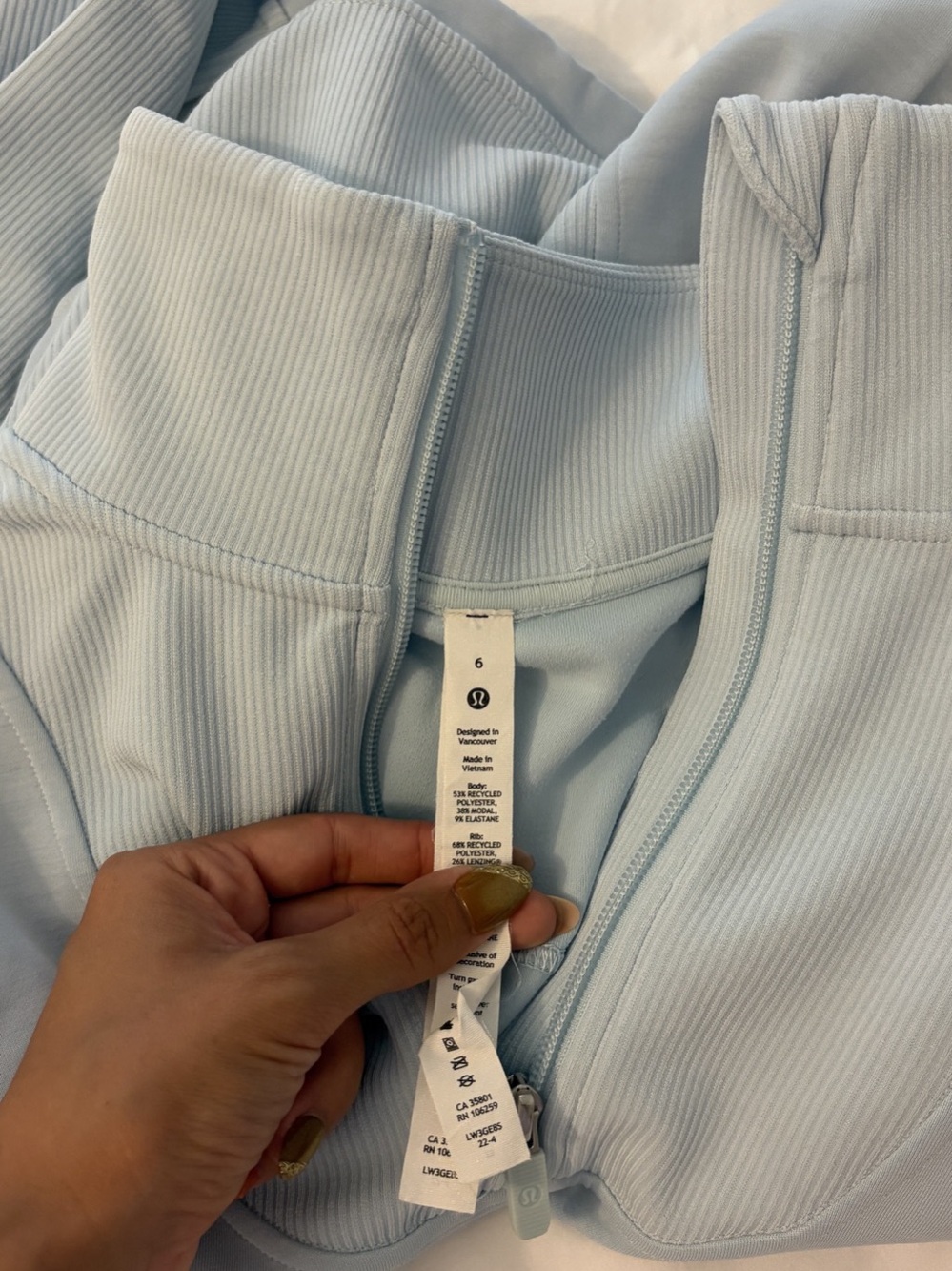 Lululemon Softstreme Ribbed Half Zip Size 6 Light Blue - Picture 6 of 6
